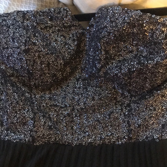 Bebe dress - Picture 3 of 4